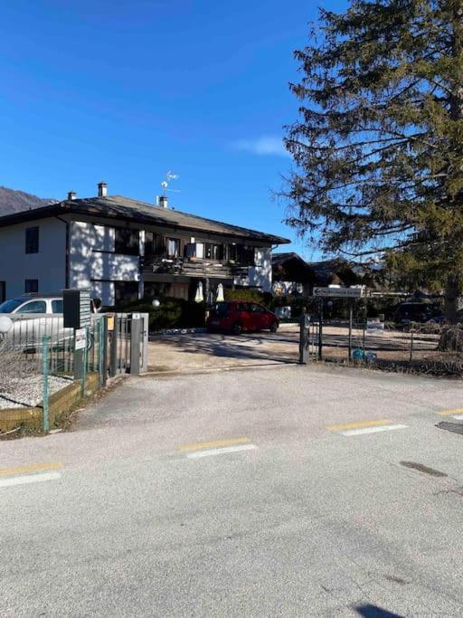 Fronte LagoResidencegarden, Moderno Appartamento Calceranica al Lago Exterior foto