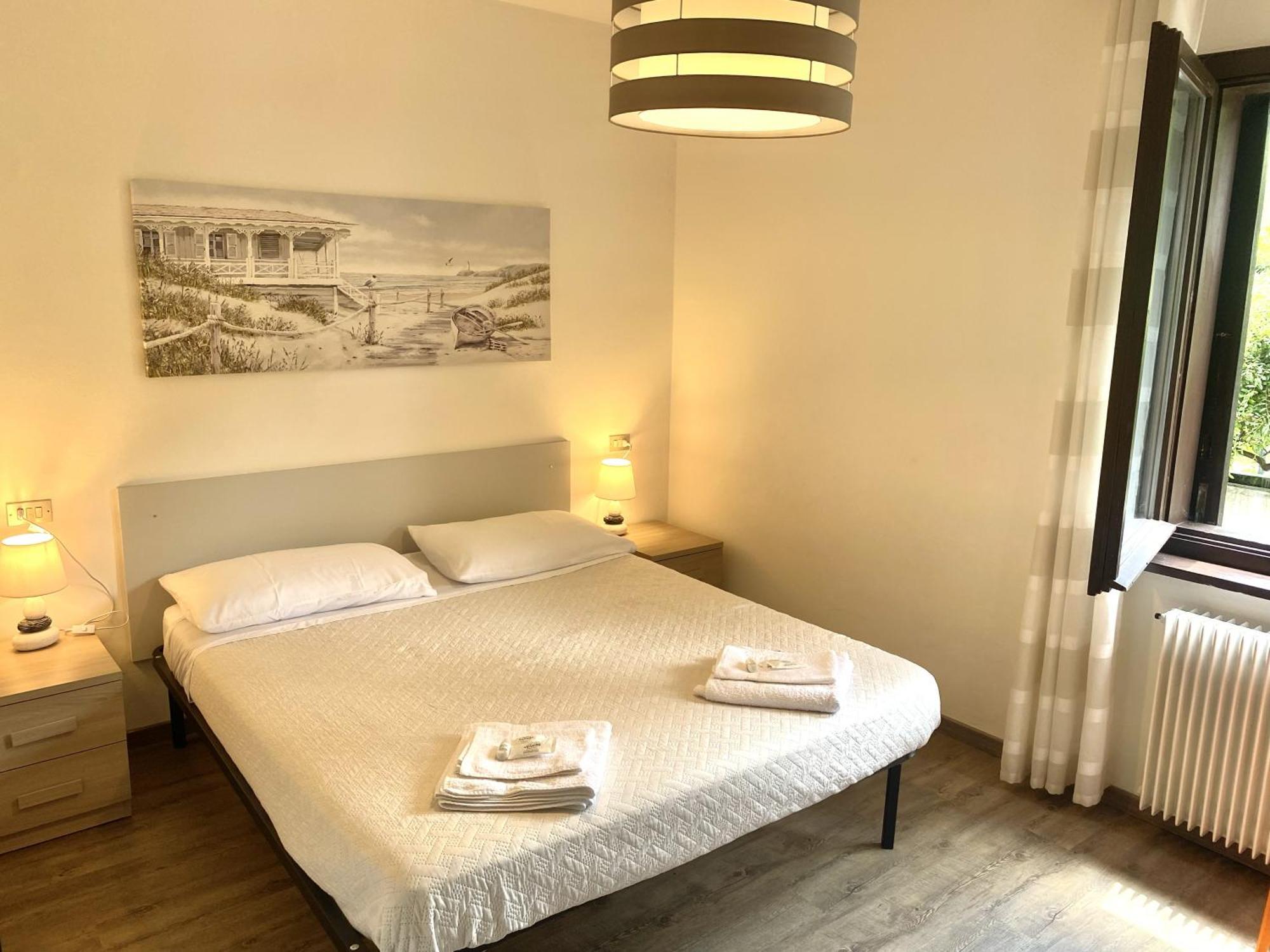 Fronte LagoResidencegarden, Moderno Appartamento Calceranica al Lago Exterior foto